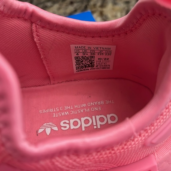 Adidas NMD Valentines Edition - Picture 5 of 5